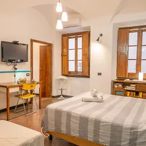 Lovingenoa Old Stone Appartement